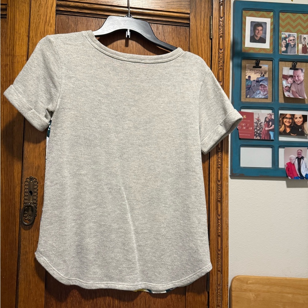 Deletta Multicolor Patterned Top - Picture 6 of 9
